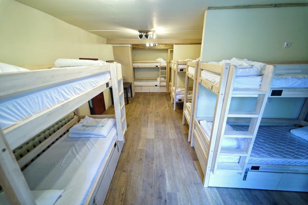 The Monks Bunk Hostel & Bar タリン エクステリア 写真