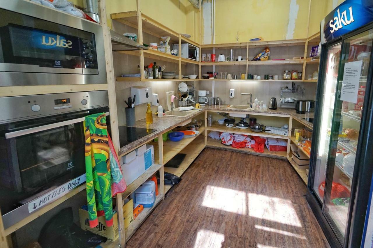 The Monks Bunk Hostel & Bar タリン エクステリア 写真